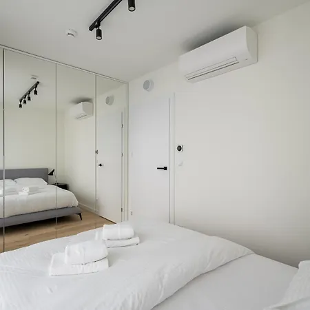 Apartment Wilanowska Metro