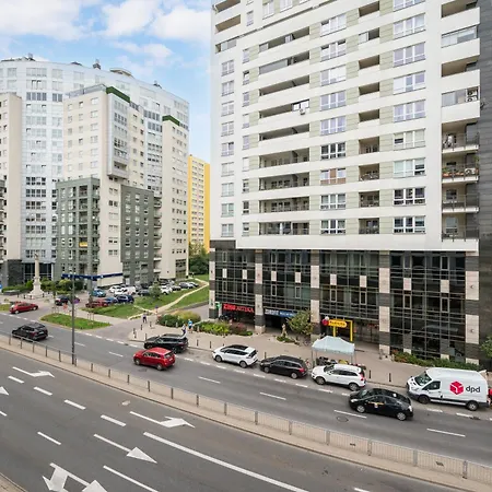 Wilanowska Metro Apartment