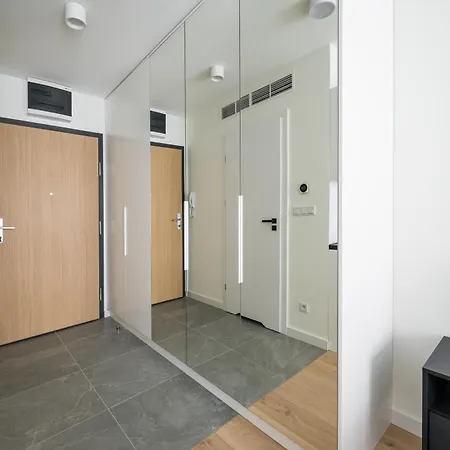 Wilanowska Metro Apartment Warsaw