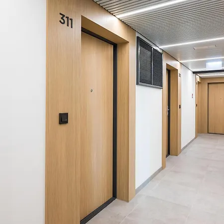 Wilanowska Metro Apartment *