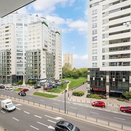 Wilanowska Metro Apartment